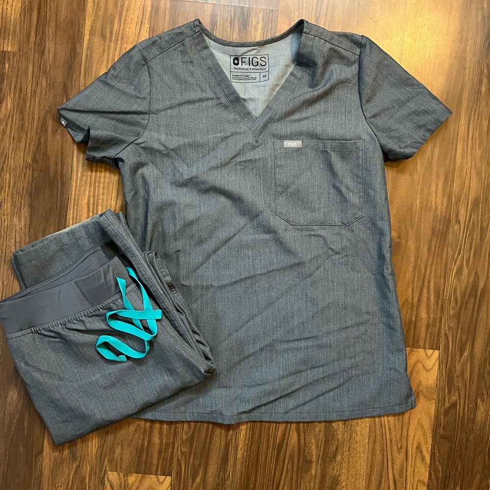 Figs scrubs